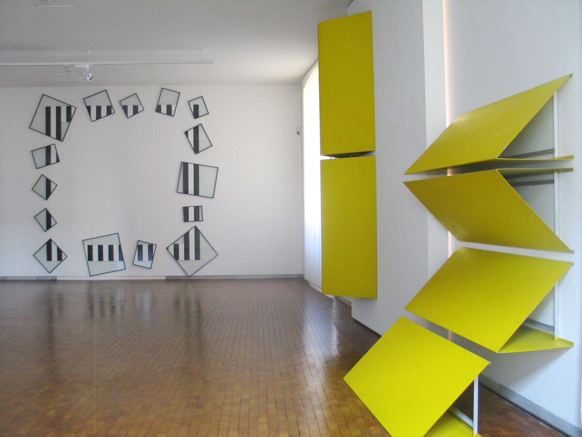 Ausstellungsansicht »Kunst aus einhundert Jahren 1909 – 2009. Highlights der Daimler Kunst Sammlung«. © Künstler, Foto: Museum und Galerie im Prediger Schwäbisch Gmünd