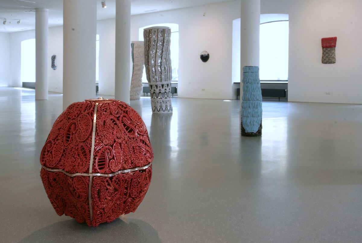 Ausstellungsansicht »Stephan Hasslinger. Paisley«, 22. April bis 18. Juni 2017, Galerie im Prediger Schwäbisch Gmünd. © Museum und Galerie im Prediger Schwäbisch Gmünd.