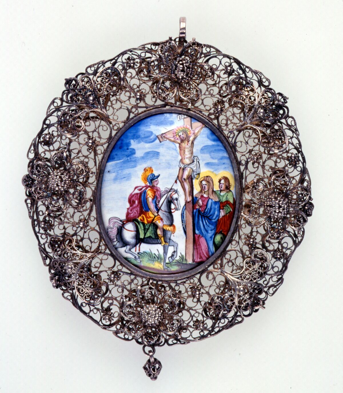Rosenkranzanhänger, Schwäbisch Gmünd, 18. Jahrhundert, Silberfiligran, Email. © Museum im Prediger, Schwäbisch GmündRosenkranzanhänger, Schwäbisch Gmünd, 18. Jahrhundert, Silberfiligran, Email. © Museum im Prediger, Schwäbisch GmündRosenkranzanhänger, Sch